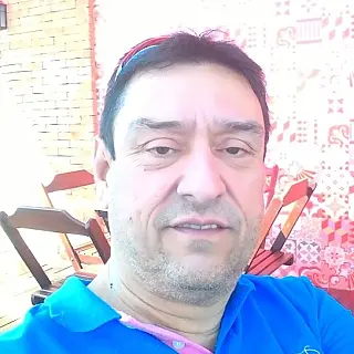 Ex-vereador é encontrado caído e ferido ao lado de carro arrombado