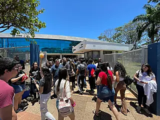 Primeiro dia tem abstenção de 29,5% dos inscritos