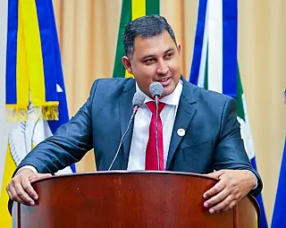 Vereador Marcio Pudim defende pátio público para estacionamento de caminhões em rodovia