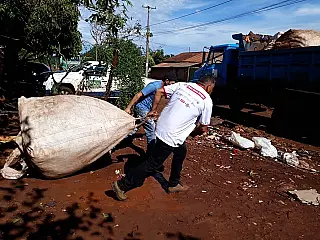 'Sábado sem mosquito' retira mais 20 toneladas de lixo da periferia de Dourados