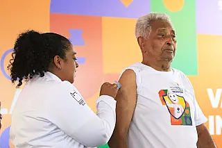 Cinco motivos para você receber a vacina bivalente contra Covid-19