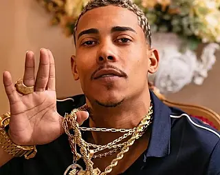 Justiça decide manter MC Poze na cadeia