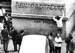 31 de março agora é festejado nos quarteis, historiadores 'descomemoram'
