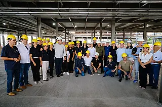 Governador e comitiva conhecem obra do Hospital de Amor