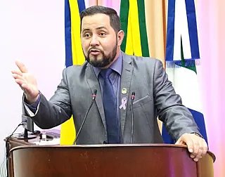 Vereador aplaude licitação para atender bairros