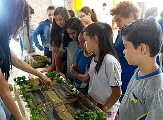 Imam realiza atividades educativas com curso da Uems
