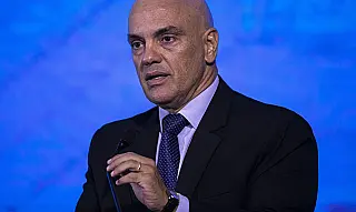 Moraes mantém prisão de 294 acusados por atos antidemocráticos