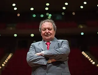 Morre o fundador do Objetivo