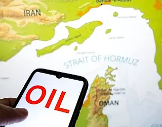 Petróleo amanhece cotado a mais de 100 dólares