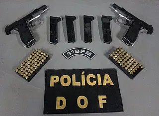 Dupla de Goiás é presa com armas e munições em Dourados