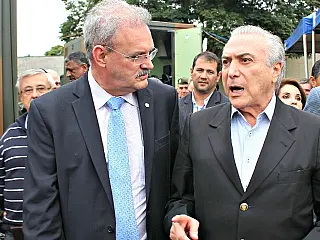 Temer agora ameaça vetar anistia ao caixa 2 se Parlamento aprovar