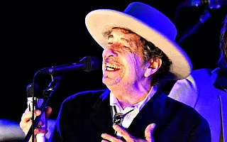 Amy Winehouse foi última artista original, diz Bob Dylan