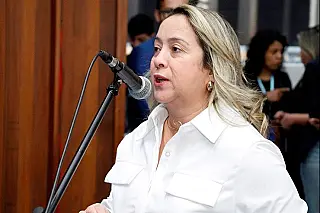 Porte de utensílios e alimentos em locais públicos é proposto por Lia