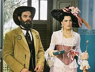 Cineclube apresenta 'O coronel e o lobisomem' na sessão deste sábado