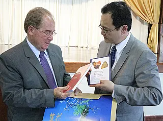 Idenor recepciona consul do Japão em Dourados
