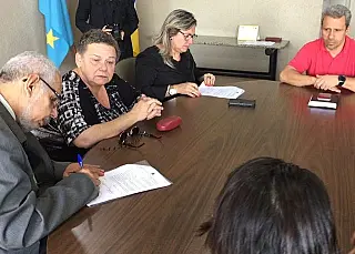 Prefeitura firma convênio com UFGD para estágio de acadêmicos