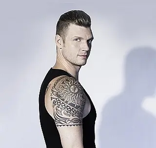 Acusação de estupro feita por Melissa Schuman é negada por Nick Carter, do Backstreet Boys