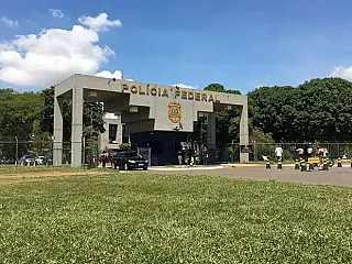 Polícia Federal faz operação para desarticular fraudes contra INSS
