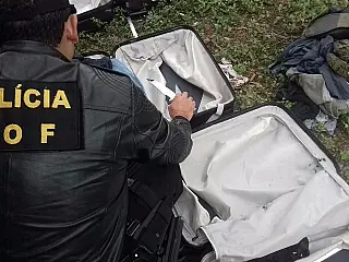 Peruano é preso tentando levar cocaína dentro da blusa