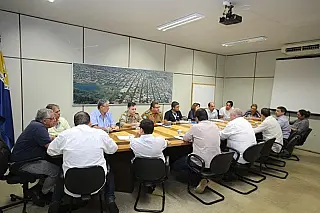 Comissão de Indústria e Comércio da Câmara busca desburocratizar serviços prestados a população