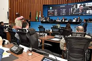 Deputados do MS de "folga" fortalecem campanhas municipais