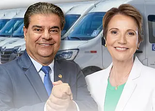 Nelsinho e Tereza entregam veículos a prefeituras
