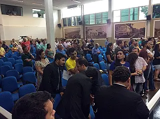 Grupo ausente de sessão diz que está em 'obstrução parlamentar' na Câmara