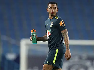 Diniz muda Seleção contra Argentina