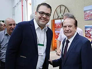 Alan Guedes destaca importância da Coamo para economia da cidade
