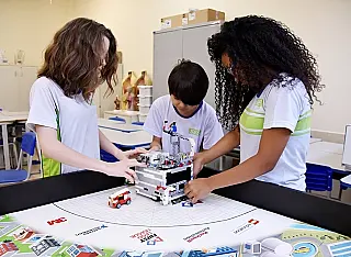 Escolas do Sesi estão com matrículas abertas, oferecendo ensino inovador