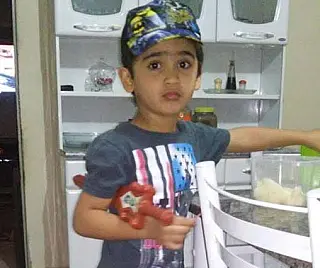Instrutor de autoescola embriagado mata criança de 4 anos no trânsito