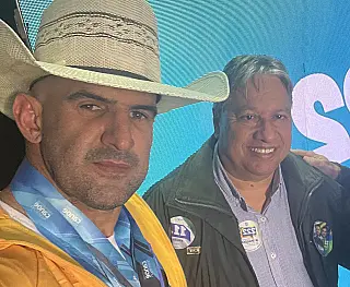 Rufino, o 'cowboy de aço', se realiza na paracanoagem