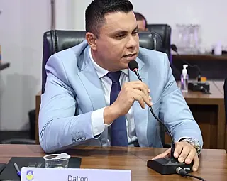 Dalton pede reforma urgente de ginásio em distrito