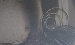 Corpo de idoso é encontrado carbonizado dentro de casa