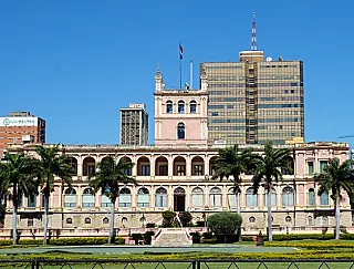 4,2 milhões de paraguaios escolhem novo presidente neste domingo