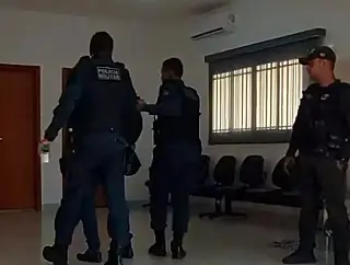 Após beber juntos, homem agride mulher