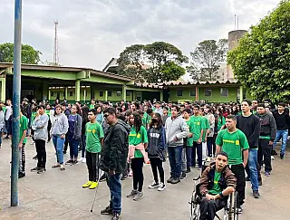 Escola Reis Veloso comemora 50 anos em Dourados