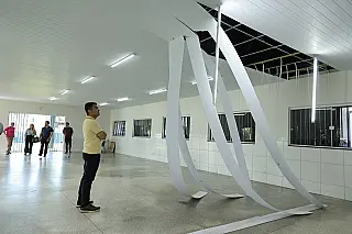 Prefeitura inicia reparos no Centro Social do Panambi após chuva danificar o forro