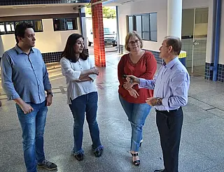 Vereador Bebeto comemora benefícios da Prefeitura para Vila Vargas