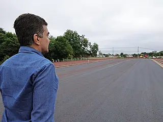 Marçal contempla evolução de obra de duplicação