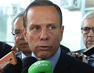 Doria anuncia R$ 100 mil de indenização a famílias das vítimas de massacre