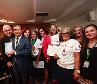 Nelsinho propõe que diagnóstico do câncer seja feito pelo SUS