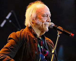Morre Erasmo Carlos, o 'Tremendão'