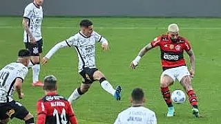 Flamengo e Corinthians começam a jogar por vaga na final