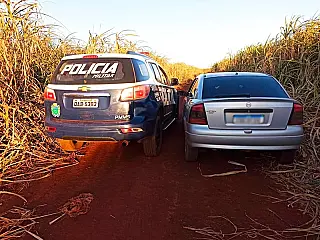 PM encontra carro abandonado em rodovia