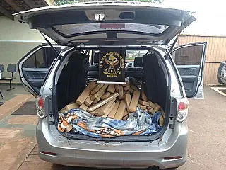 Veículo é apreendido na BR 163 com 445 quilos de maconha