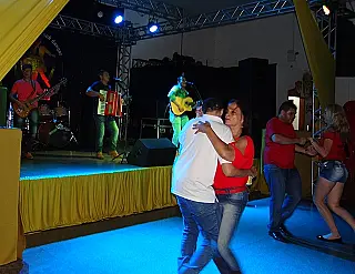 Grupo já formou mais de 600 baileiros este ano em Dourados