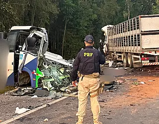 Acidente no interior do Paraná tem 23 mortos