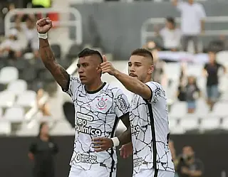 Corinthians se supera
