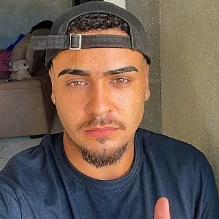 Jovem que caiu de moto na Coronel Ponciano morre no HV